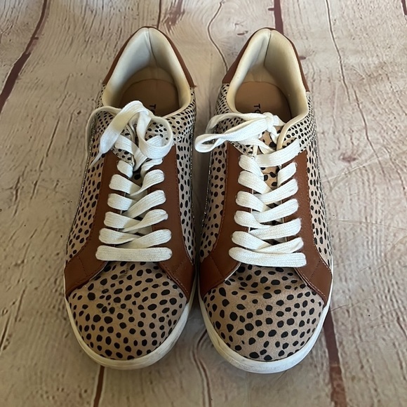 TORRID | Faux Leather Sneaker (WW) | Size 11W - Picture 6 of 9